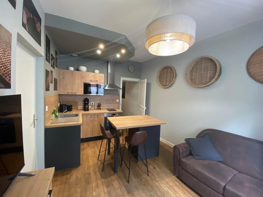 Apartment Bambou - Centre Historique - Parking Dieu Bourges